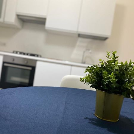 Premium Apartment City Center Кальярі Екстер'єр фото