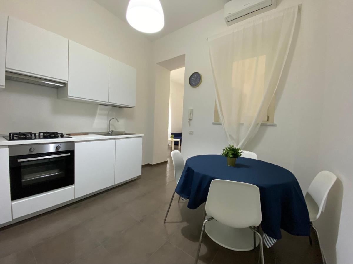 Premium Apartment City Center Кальярі Екстер'єр фото